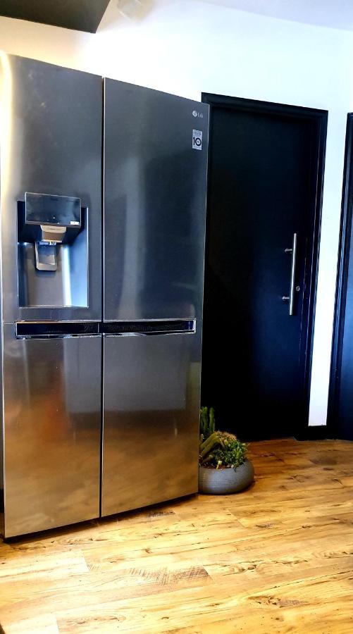 Le K: Upscale Seaside Apartment with Japanese Toilet Marseille Exterior photo